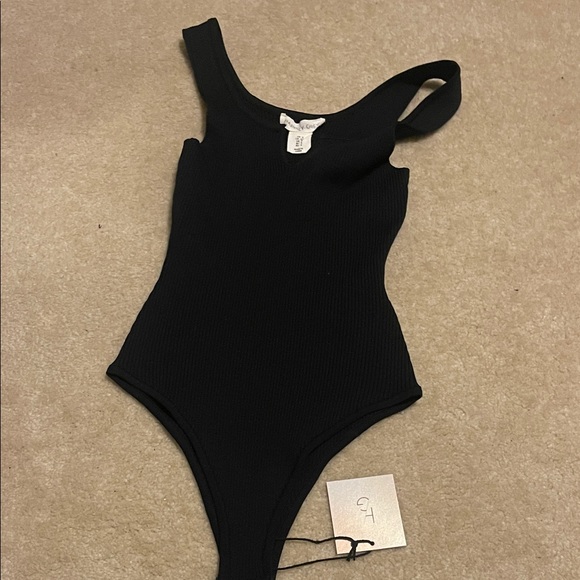 Black Ribbed Bodysuit - Picture 1 of 2